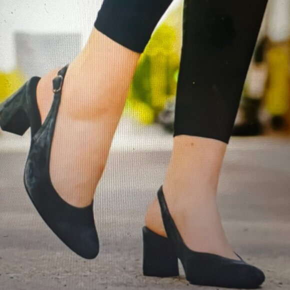 DexFlex Comfort Color Black Size 8.5W for women. - Picture 1 of 6